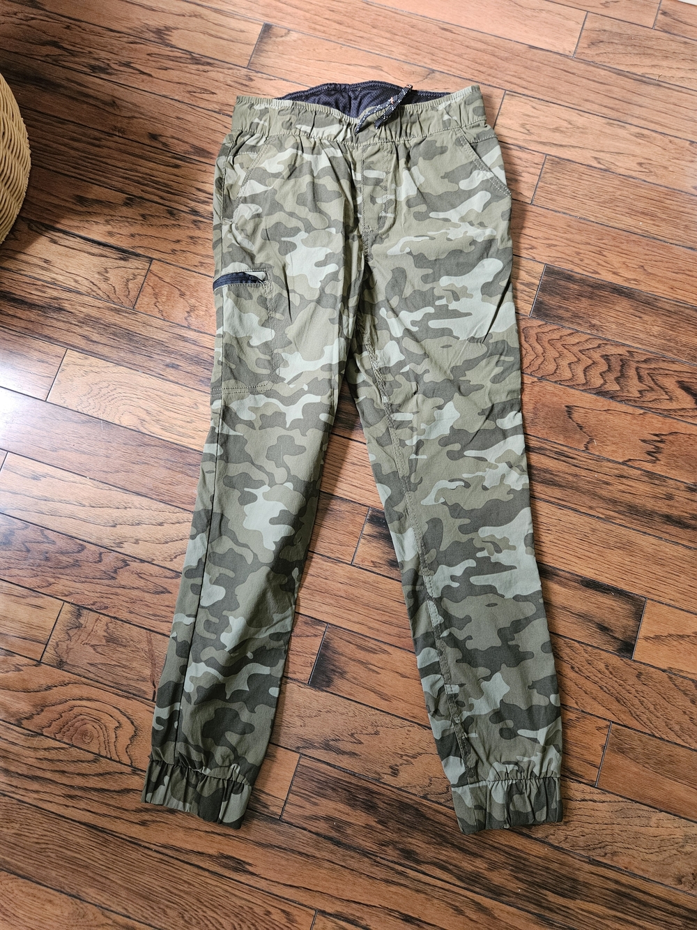 Boy's Camouflage Cargo Jogger Pants - Olive Camo